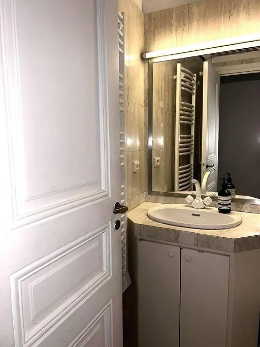 Duplex Sur 2 Etages - Le Marais - Paris Centre Apartamento 0*,  França