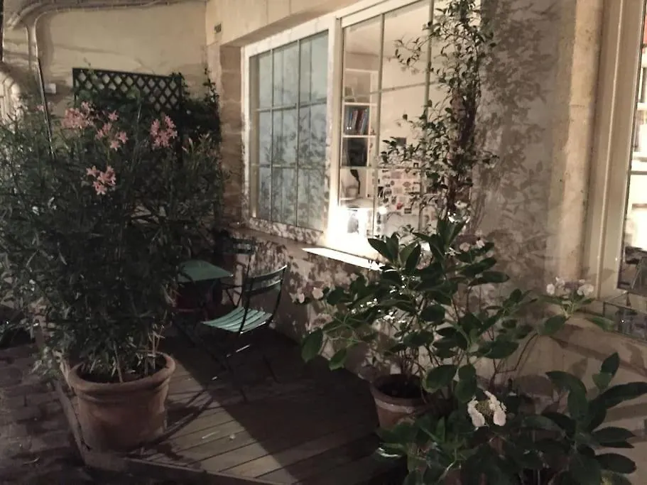 Duplex Sur 2 Etages - Le Marais - Paris Centre Apartamento França