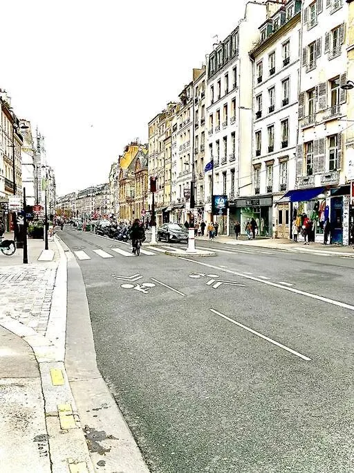 Duplex Sur 2 Etages - Le Marais - Paris Centre Apartamento
